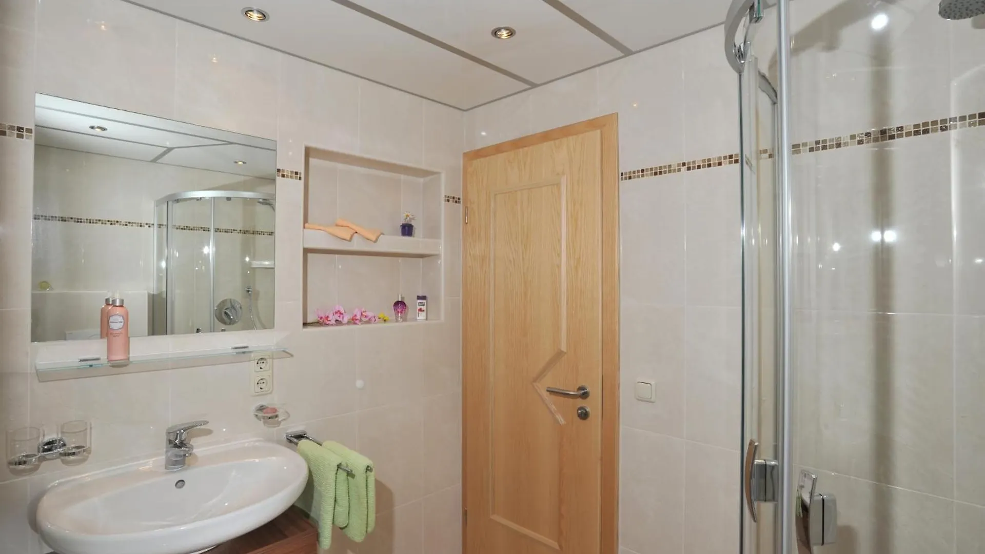 Pension Breitenlohner Reit im Winkl 3*,